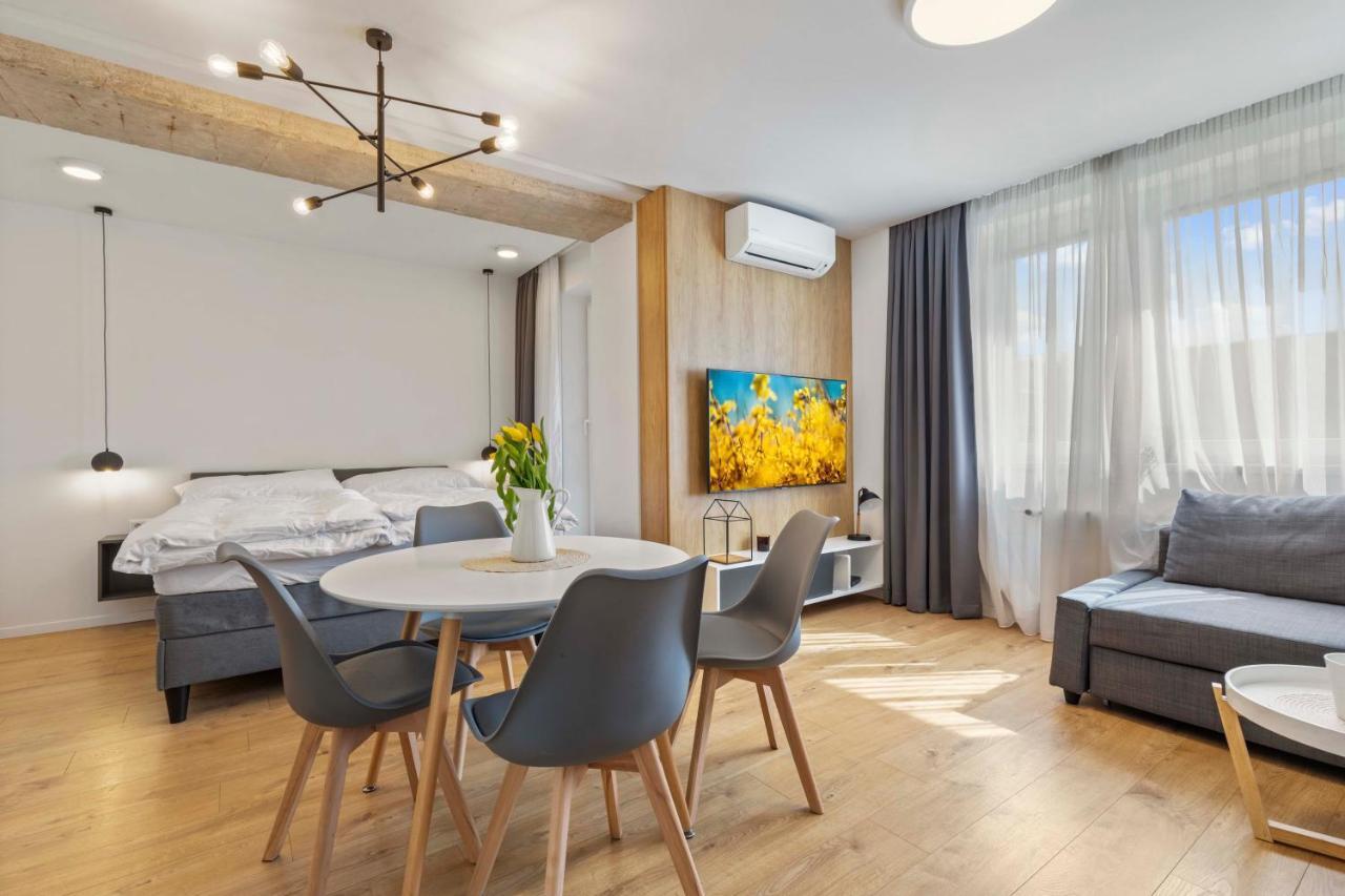 Lam Concrete - Ac - Balcony Apartment Bratislava Exterior photo